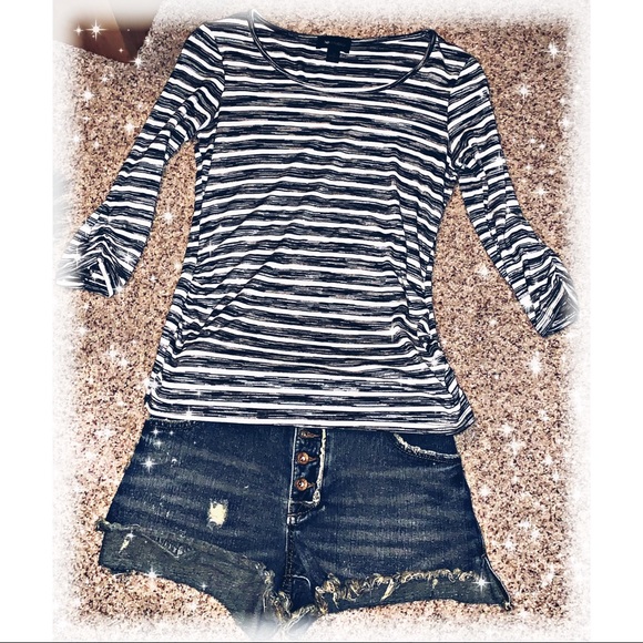 Basic 3/4 sleeve Tee - Picture 1 of 4